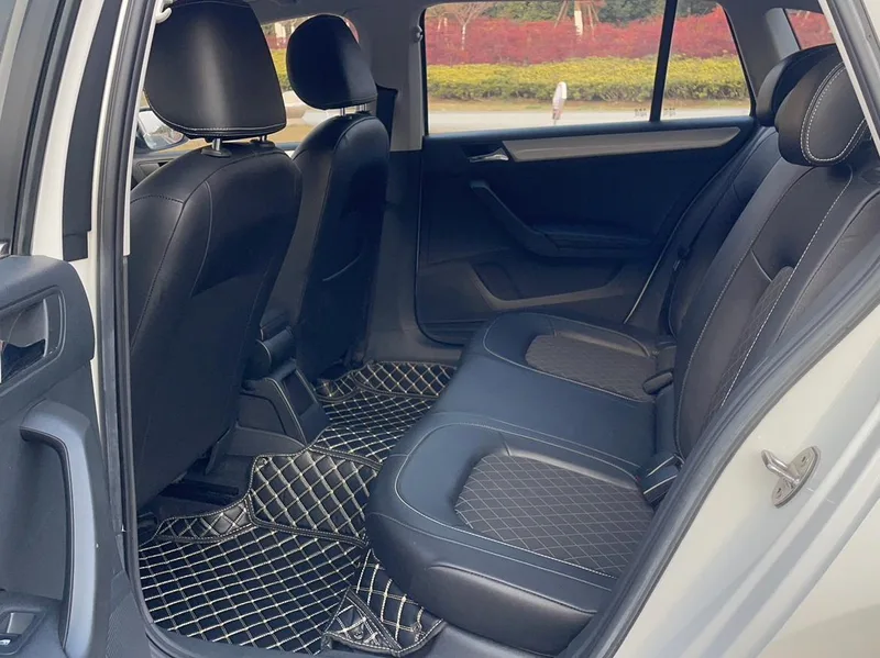 Skoda Rapid Spaceback 2019 Restyling 1.5L Automatic Comfort Version China V interior photo 12