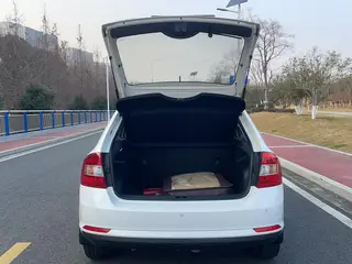 Skoda Rapid Spaceback 2019 Restyling 1.5L Automatic Comfort Version China V interior photo 17