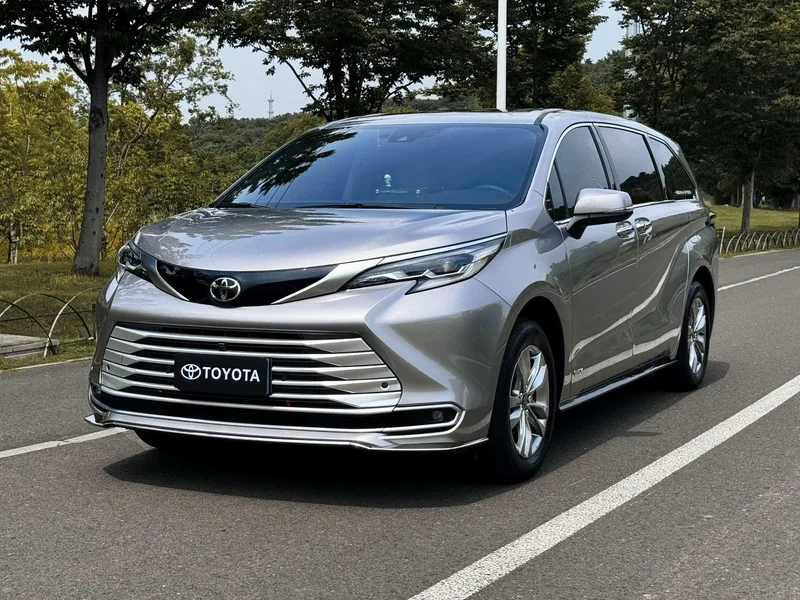 Toyota Sienna 2024 Double moteur 2.5L Version distinguée à quatre roues motrices extérieur photo 1 Toyota Sienna 2024 Double moteur 2.5L Version distinguée à quatre roues motrices extérieur photo 1