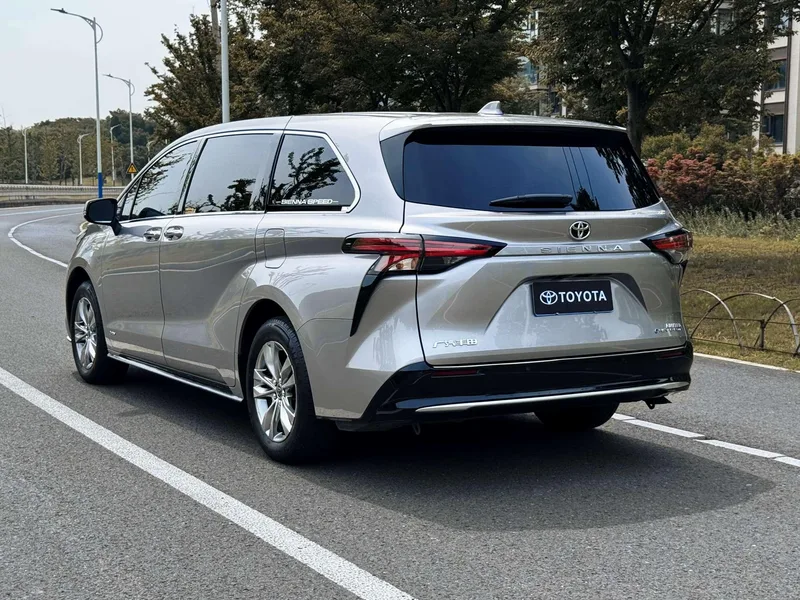 Toyota Sienna 2024 Double moteur 2.5L Version distinguée à quatre roues motrices extérieur photo 5 Toyota Sienna 2024 Double moteur 2.5L Version distinguée à quatre roues motrices extérieur photo 5