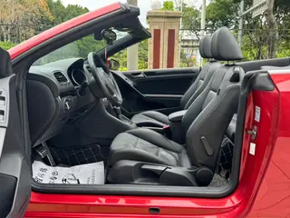 Volkswagen Golf 2012 1.4TSI Deluxe Convertible Edition interior photo 8 Volkswagen Golf 2012 1.4TSI Deluxe Convertible Edition interior photo 8