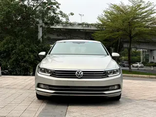 Volkswagen Magotan 2019 330TSI DSG Luxury type China V exterior photo 2 Volkswagen Magotan 2019 330TSI DSG Luxury type China V exterior photo 2