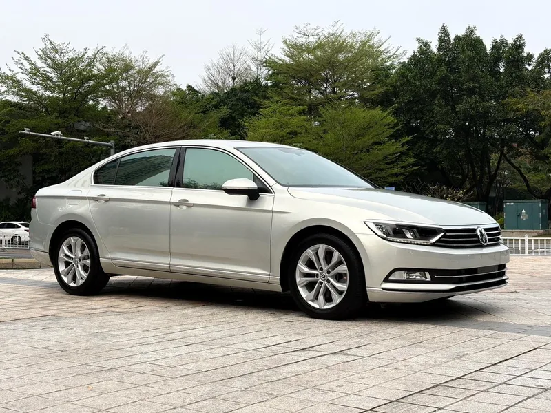 Volkswagen Magotan 2019 330TSI DSG Luxury type China V exterior photo 3 Volkswagen Magotan 2019 330TSI DSG Luxury type China V exterior photo 3