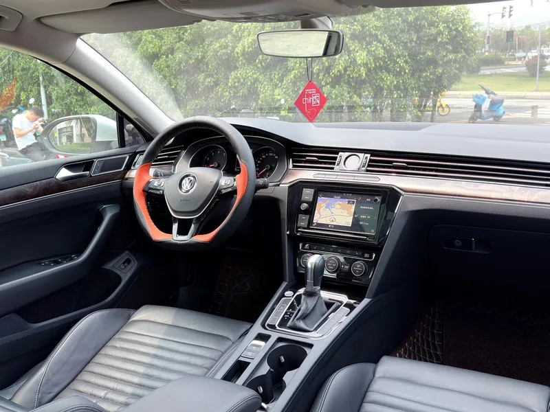 Volkswagen Magotan 2019 330TSI DSG Luxury type China V interior photo 11 Volkswagen Magotan 2019 330TSI DSG Luxury type China V interior photo 11