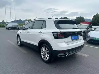 Volkswagen T-Cross 2020 280TSI DSG Comfort Edition interior photo 7 Volkswagen T-Cross 2020 280TSI DSG Comfort Edition interior photo 7