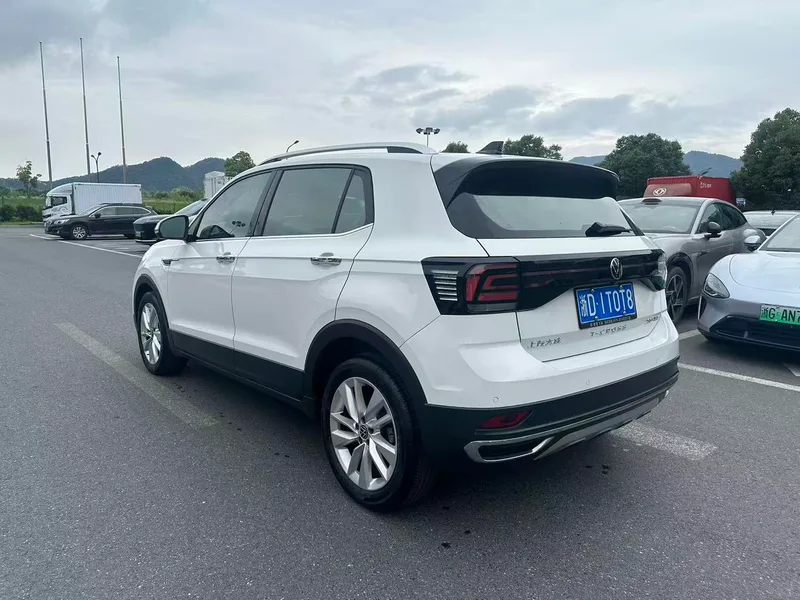Volkswagen T-Cross 2020 280TSI DSG Comfort Edition interior photo 7 Volkswagen T-Cross 2020 280TSI DSG Comfort Edition interior photo 7