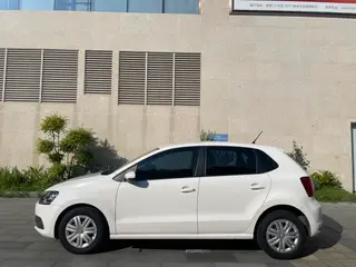 Volkswagen Polo 2018 1.5L Tipo de conducción automática interior foto 11 Volkswagen Polo 2018 1.5L Tipo de conducción automática interior foto 11