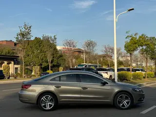Volkswagen CC 2016 1.8TSI Premium Trim interior photo 14 Volkswagen CC 2016 1.8TSI Premium Trim interior photo 14