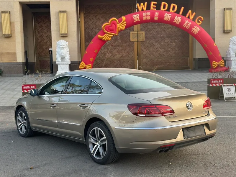 Volkswagen CC 2016 1.8TSI Premium Trim interior photo 18 Volkswagen CC 2016 1.8TSI Premium Trim interior photo 18