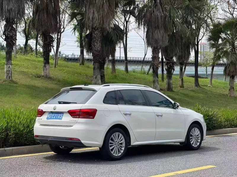 Volkswagen Gran Lavida 2013 1.6L Automatic Comfort Type exterior photo 5 Volkswagen Gran Lavida 2013 1.6L Automatic Comfort Type exterior photo 5