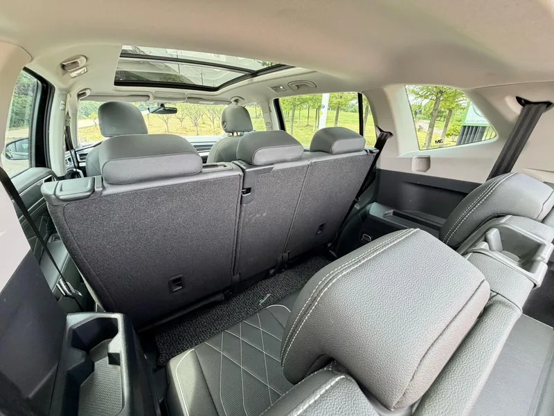 Volkswagen Tiguan L 2022 380TSI Automatic four-wheel drive R-Line Enjoy more version 7 seat exterior photo 8 Volkswagen Tiguan L 2022 380TSI Automatic four-wheel drive R-Line Enjoy more version 7 seat exterior photo 8