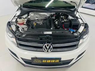 Volkswagen Tiguan 2016 280TSI Automatic Two-Drive Silk Road Comfort Edition exterior photo 2 Volkswagen Tiguan 2016 280TSI Automatic Two-Drive Silk Road Comfort Edition exterior photo 2