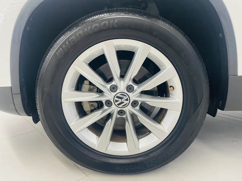 Volkswagen Tiguan 2016 280TSI Automatic Two-Drive Silk Road Comfort Edition exterior photo 3 Volkswagen Tiguan 2016 280TSI Automatic Two-Drive Silk Road Comfort Edition exterior photo 3