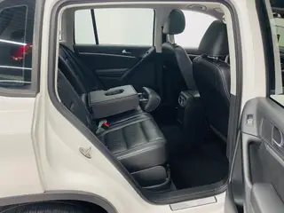 Volkswagen Tiguan 2016 280TSI Automatic Two-Drive Silk Road Comfort Edition interior photo 13 Volkswagen Tiguan 2016 280TSI Automatic Two-Drive Silk Road Comfort Edition interior photo 13