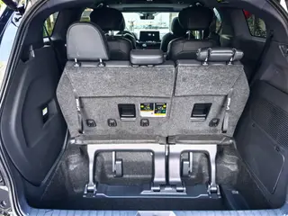 Toyota Sienna 2024 Dual Power 2.5L Four-wheel drive Premium Edition interior photo 19 Toyota Sienna 2024 Dual Power 2.5L Four-wheel drive Premium Edition interior photo 19