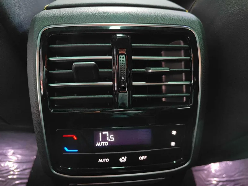 Volkswagen CC 2024 380TSI eye-catching version interior photo 15 Volkswagen CC 2024 380TSI eye-catching version interior photo 15