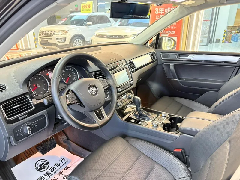 Volkswagen Touareg 2017 3.0TSI Tuoye type interior photo 11 Volkswagen Touareg 2017 3.0TSI Tuoye type interior photo 11