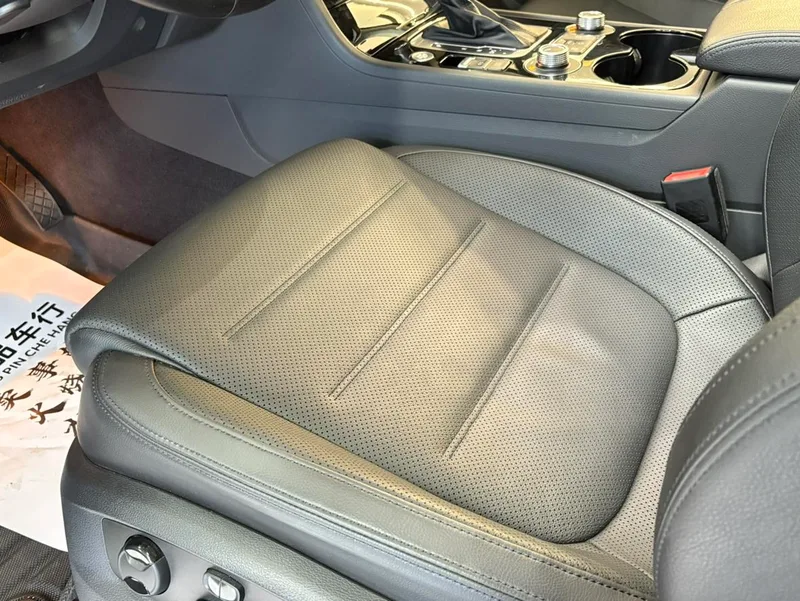 Volkswagen Touareg 2017 3.0TSI Tuoye type interior photo 12 Volkswagen Touareg 2017 3.0TSI Tuoye type interior photo 12