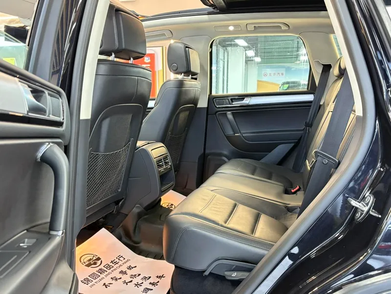 Volkswagen Touareg 2017 3.0TSI Tuoye type interior photo 13 Volkswagen Touareg 2017 3.0TSI Tuoye type interior photo 13