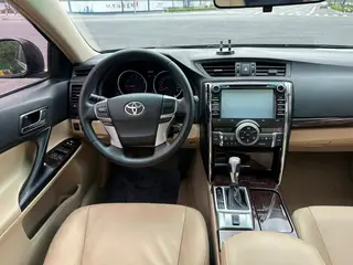 Toyota Reiz 2012 2.5V Version éblouissante de style élite extérieur photo 8 Toyota Reiz 2012 2.5V Version éblouissante de style élite extérieur photo 8