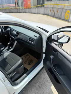 Volkswagen T-Cross 2019 230TSI DSG Tracción a dos ruedas emprendía País VI interior foto 8