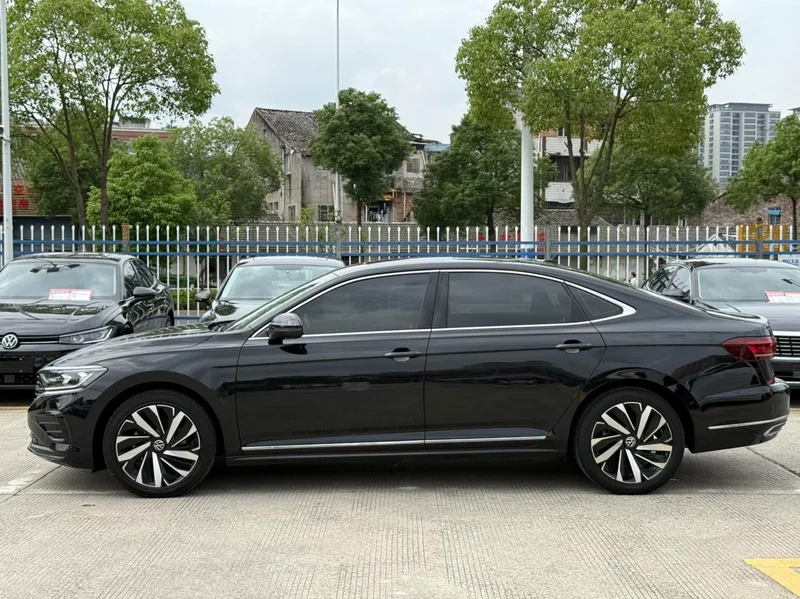Volkswagen Passat 2022 330TSI Elite Edition exterior photo 4 Volkswagen Passat 2022 330TSI Elite Edition exterior photo 4