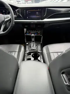 Volkswagen Passat 2022 330TSI Elite Edition interior photo 12 Volkswagen Passat 2022 330TSI Elite Edition interior photo 12