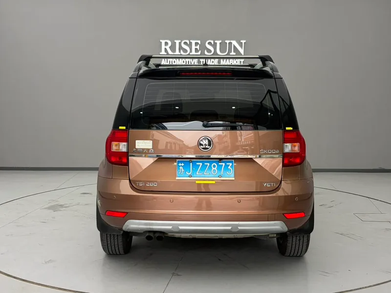 Skoda Yeti 2016 1.4TSI DSG Line Creation Edition exterior photo 5 Skoda Yeti 2016 1.4TSI DSG Line Creation Edition exterior photo 5