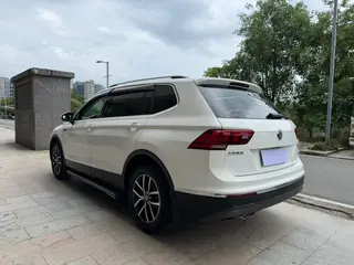Volkswagen Tiguan L 2017 330TSI Automatic Two-Drive Deluxe Edition exterior photo 6 Volkswagen Tiguan L 2017 330TSI Automatic Two-Drive Deluxe Edition exterior photo 6