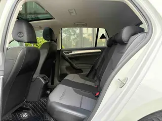 Volkswagen Golf 2018 1.6L Automatic Comfort Type exterior photo 5 Volkswagen Golf 2018 1.6L Automatic Comfort Type exterior photo 5