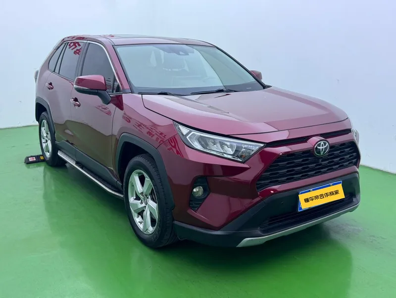 Toyota RAV4 2020 2.0L CVT Versión de moda con tracción en dos ruedas exterior foto 2 Toyota RAV4 2020 2.0L CVT Versión de moda con tracción en dos ruedas exterior foto 2