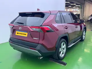 Toyota RAV4 2020 2.0L CVT Versión de moda con tracción en dos ruedas exterior foto 3 Toyota RAV4 2020 2.0L CVT Versión de moda con tracción en dos ruedas exterior foto 3