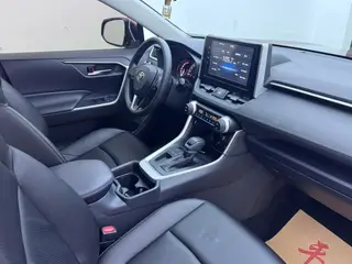 Toyota RAV4 2020 2.0L CVT Versión de moda con tracción en dos ruedas interior foto 10 Toyota RAV4 2020 2.0L CVT Versión de moda con tracción en dos ruedas interior foto 10