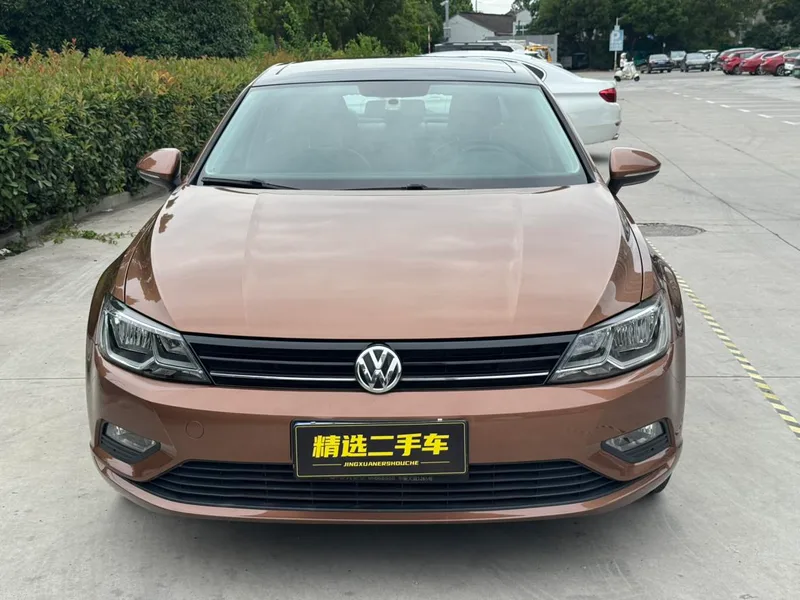 Volkswagen Lamando 2017 230TSI DSG Fashion Edition exterior photo 2 Volkswagen Lamando 2017 230TSI DSG Fashion Edition exterior photo 2