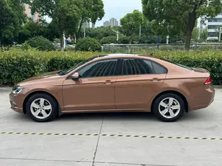 Volkswagen Lamando 2017 230TSI DSG Fashion Edition exterior photo 3 Volkswagen Lamando 2017 230TSI DSG Fashion Edition exterior photo 3