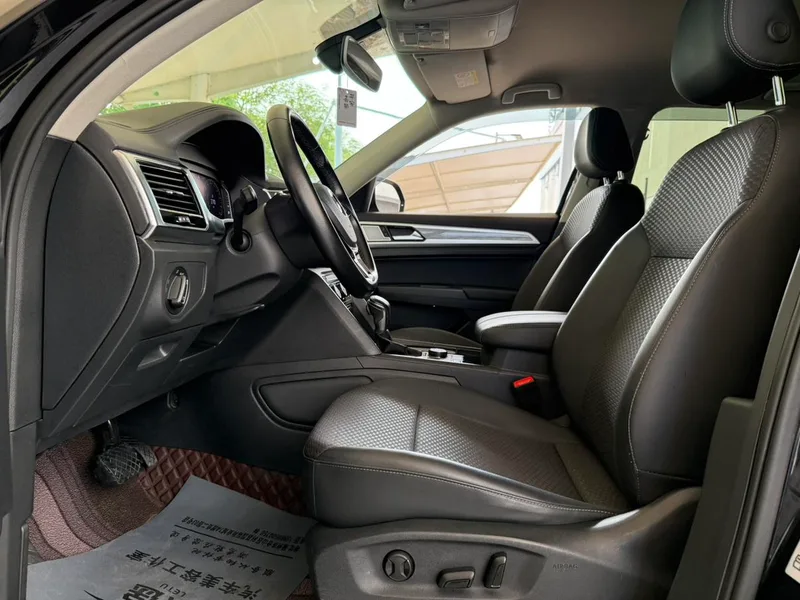 Volkswagen Teramont 2020 Restyling 380TSI Four-wheel drive comfort version interior photo 9 Volkswagen Teramont 2020 Restyling 380TSI Four-wheel drive comfort version interior photo 9