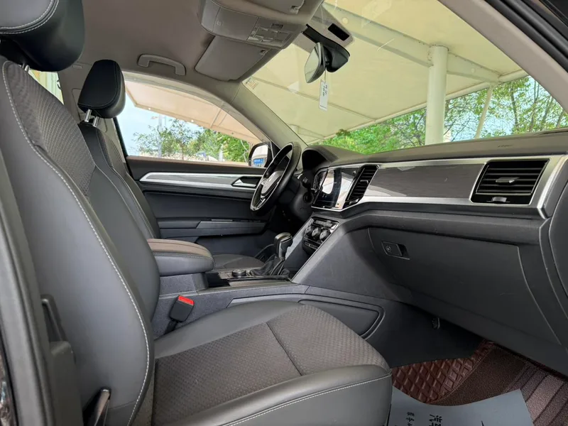 Volkswagen Teramont 2020 Restyling 380TSI Four-wheel drive comfort version interior photo 12 Volkswagen Teramont 2020 Restyling 380TSI Four-wheel drive comfort version interior photo 12