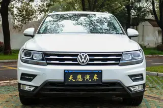 Volkswagen Tiguan L 2019 330TSI Automatic two-wheel drive panoramic comfort version Country VI exterior photo 2 Volkswagen Tiguan L 2019 330TSI Automatic two-wheel drive panoramic comfort version Country VI exterior photo 2