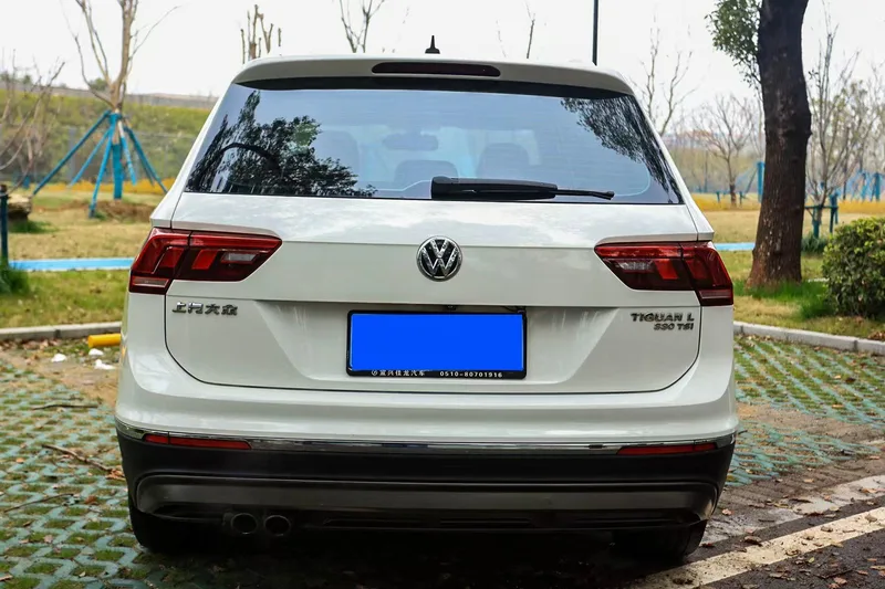 Volkswagen Tiguan L 2019 330TSI Automatic two-wheel drive panoramic comfort version Country VI exterior photo 5 Volkswagen Tiguan L 2019 330TSI Automatic two-wheel drive panoramic comfort version Country VI exterior photo 5