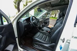 Volkswagen Tiguan L 2019 330TSI Automatic two-wheel drive panoramic comfort version Country VI interior photo 6 Volkswagen Tiguan L 2019 330TSI Automatic two-wheel drive panoramic comfort version Country VI interior photo 6