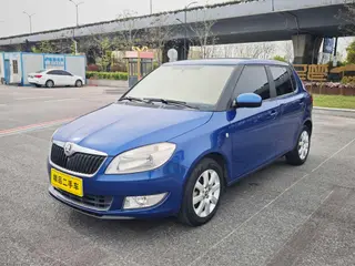 Skoda Fabia 2012 1.4L automatic crystal version exterior photo 1 Skoda Fabia 2012 1.4L automatic crystal version exterior photo 1