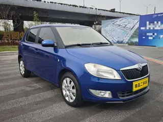 Skoda Fabia 2012 1.4L automatic crystal version exterior photo 3 Skoda Fabia 2012 1.4L automatic crystal version exterior photo 3