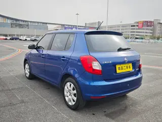Skoda Fabia 2012 1.4L automatic crystal version exterior photo 6 Skoda Fabia 2012 1.4L automatic crystal version exterior photo 6