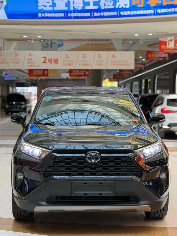 Toyota RAV4 2020 Dual Power 2.5L CVT Two-wheel drive elite version exterior photo 2 Toyota RAV4 2020 Dual Power 2.5L CVT Two-wheel drive elite version exterior photo 2