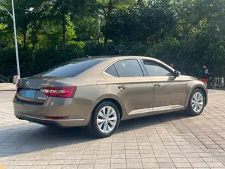 Skoda Superb 2016 TSI280 DSG Line Creation Edition exterior photo 4 Skoda Superb 2016 TSI280 DSG Line Creation Edition exterior photo 4