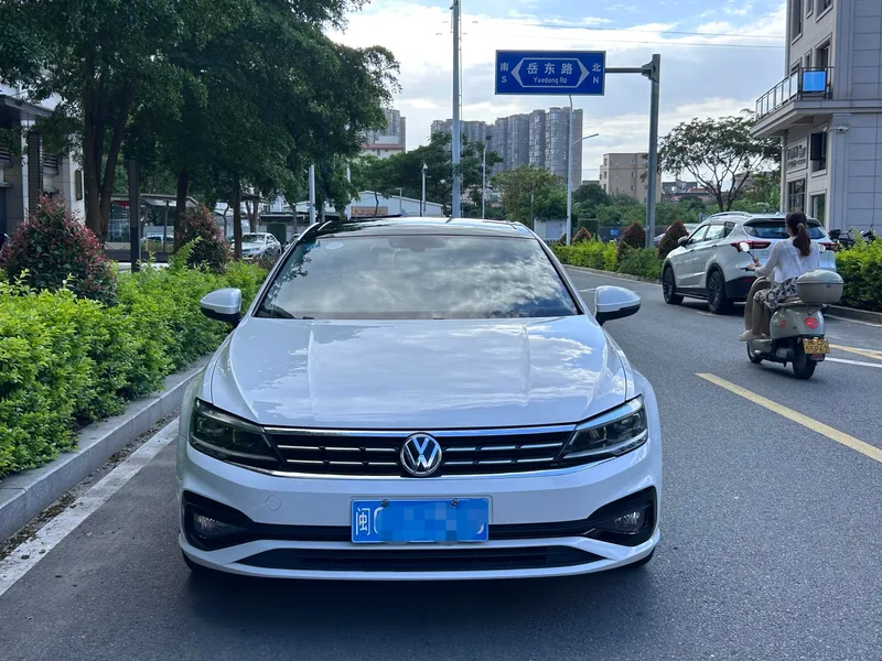 Volkswagen Lamando 2019 280TSI DSG Comfort Edition Country VI exterior photo 2 Volkswagen Lamando 2019 280TSI DSG Comfort Edition Country VI exterior photo 2