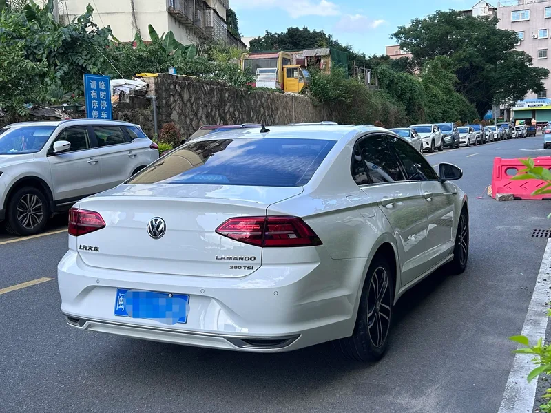 Volkswagen Lamando 2019 280TSI DSG Comfort Edition Country VI interior photo 6 Volkswagen Lamando 2019 280TSI DSG Comfort Edition Country VI interior photo 6