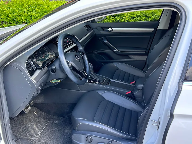 Volkswagen Lamando 2019 280TSI DSG Comfort Edition Country VI interior photo 9 Volkswagen Lamando 2019 280TSI DSG Comfort Edition Country VI interior photo 9