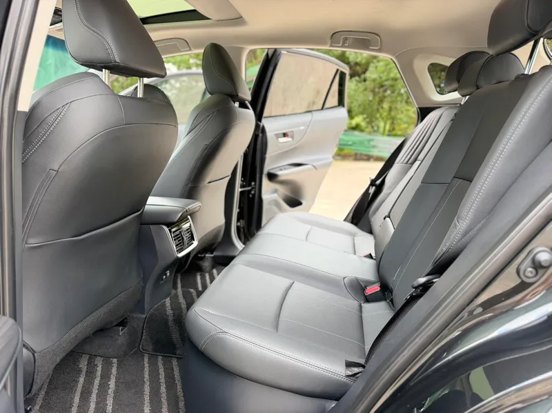 Toyota Harrier 2023 Intelligent electric hybrid double engine 2.5L E-CVT Two-wheel drive luxury edition exterior photo 6 Toyota Harrier 2023 Intelligent electric hybrid double engine 2.5L E-CVT Two-wheel drive luxury edition exterior photo 6
