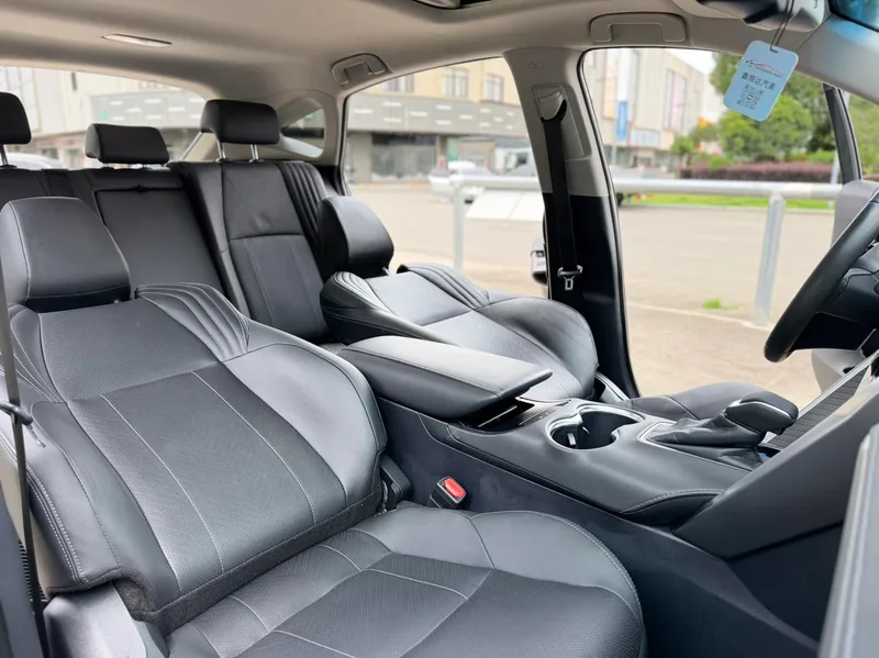Toyota Harrier 2023 Intelligent electric hybrid double engine 2.5L E-CVT Two-wheel drive luxury edition interior photo 20 Toyota Harrier 2023 Intelligent electric hybrid double engine 2.5L E-CVT Two-wheel drive luxury edition interior photo 20